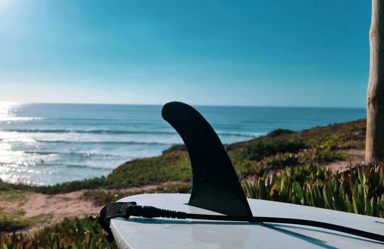 Tika Surf Camp Ericeira Ξενοδοχείο Carvoeira Εξωτερικό φωτογραφία