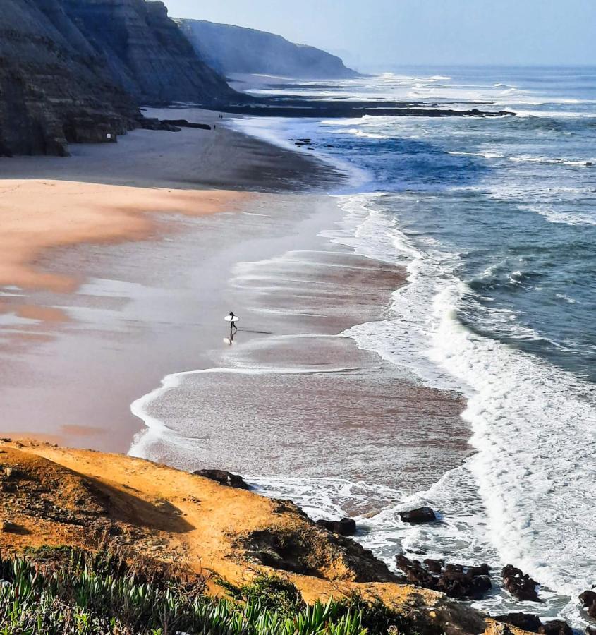 Tika Surf Camp Ericeira Ξενοδοχείο Carvoeira Εξωτερικό φωτογραφία